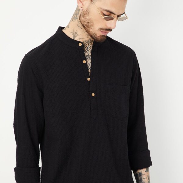Men Striped Slim Fit Short Kurta - Image 2