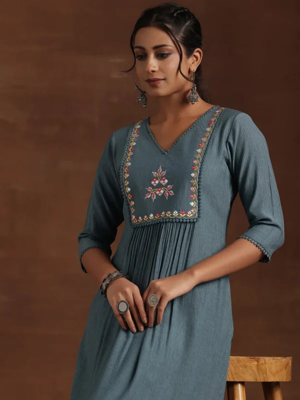 Blue Yoke Design Cotton Straight Kurta - Image 3