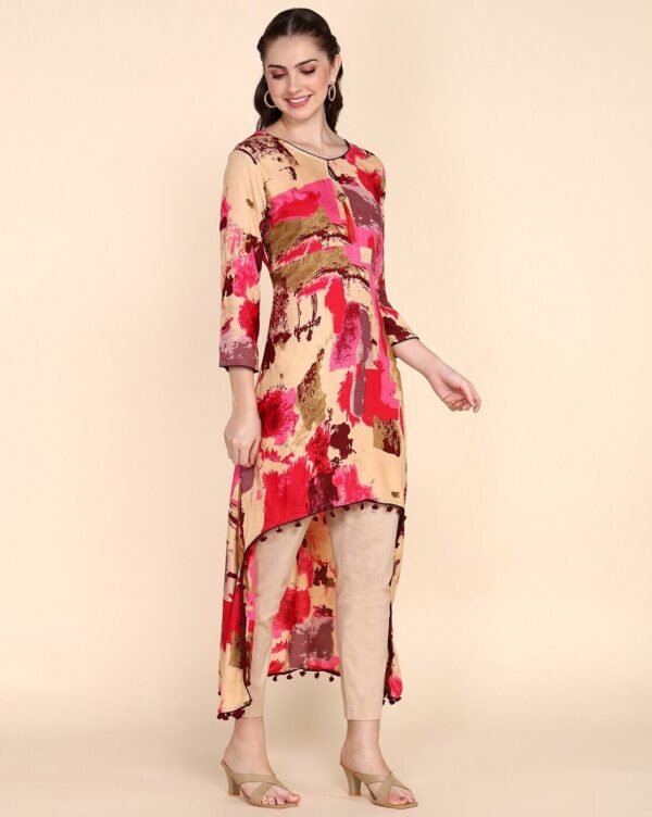 Women Printed Flared Kurta - Image 6