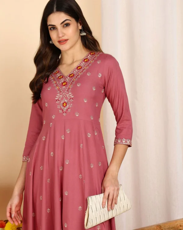 Women Yoke Embroidered Flared Kurta - Image 3