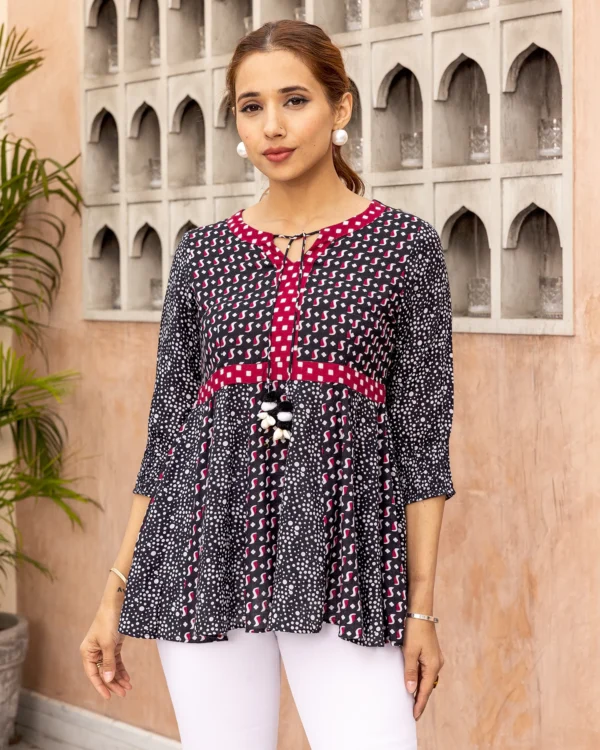 Women Black Striped Polka Peplum Top - Image 4