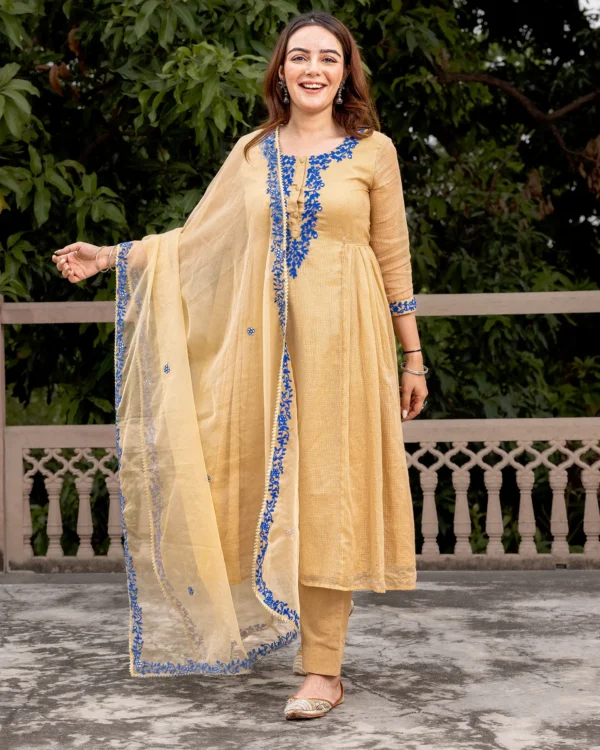 Women Beige Aari Embroidered Suit Set - Image 5