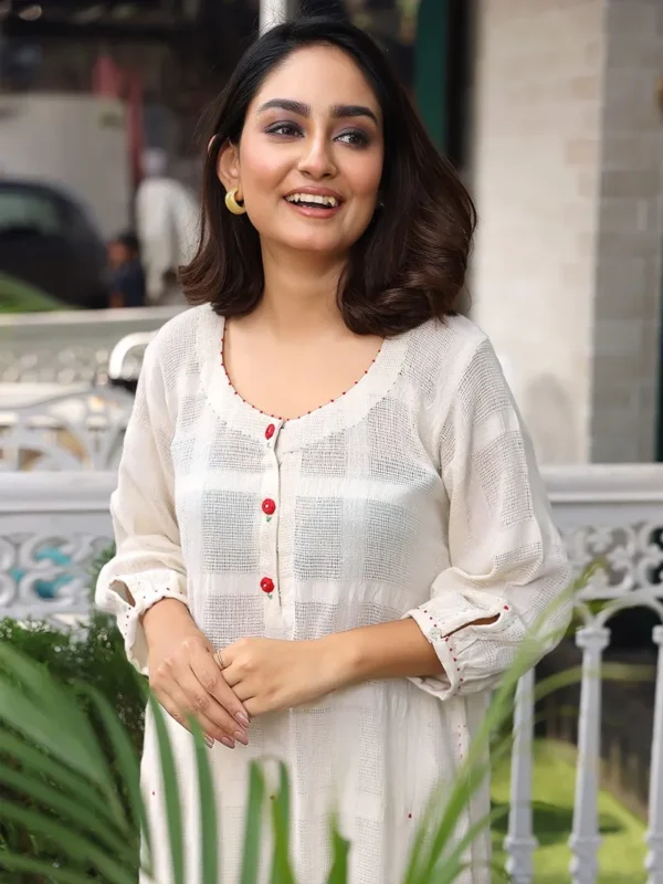 Women Vory Embroidered Handwoven Cotton Kurta with Palazzo - Set - Image 4